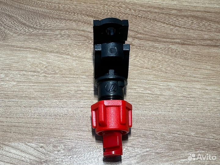 Форсунка для вальца дорожного катка 20мм