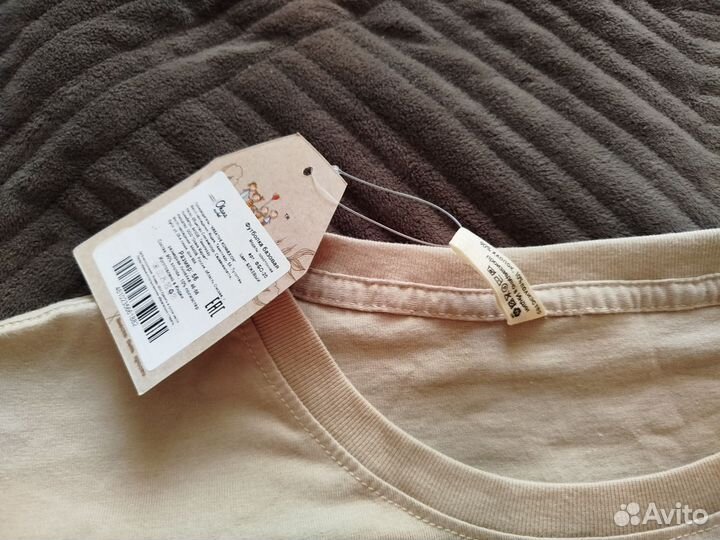 Футболки две Новые в упаковке
