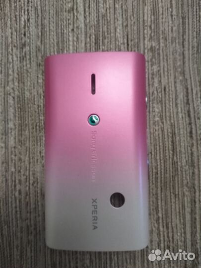 Задняя крышка телефона Sony Ericsson Xperia X8