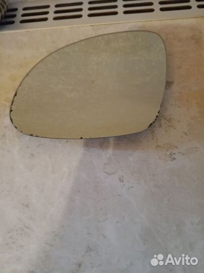 Зеркальный элемент левый Шкода Йети