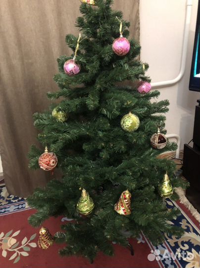 Ель искуственная бу 160 см с игрушками