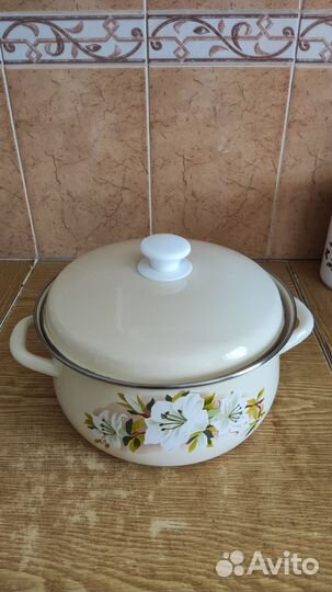 Кастрюля эмалированная большая 5л