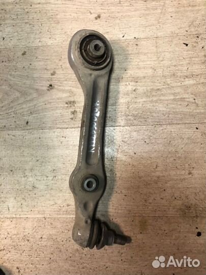 Рычаг подвески справа спереди Mercedes S-Class