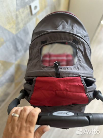 Прогулочная коляска новая