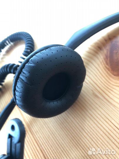 Гарнитура наушник