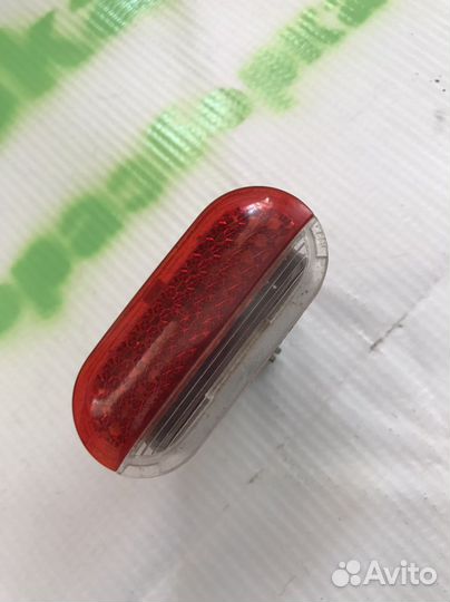 Плафон обшивки двери volkswagen golf. Passat