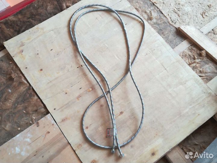 Гибкий шланг, подводка для воды