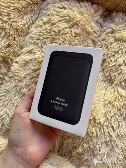 Картхолдер Apple MagSafe Wallet