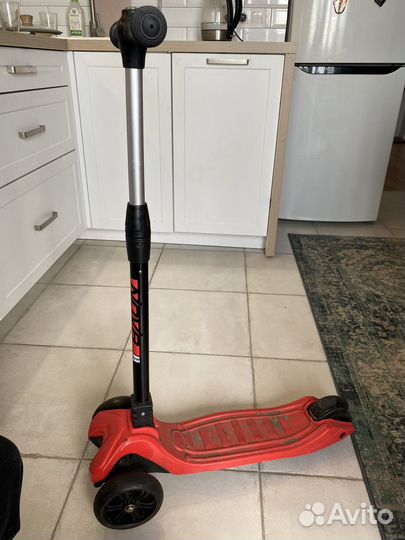 Самокат novatrack