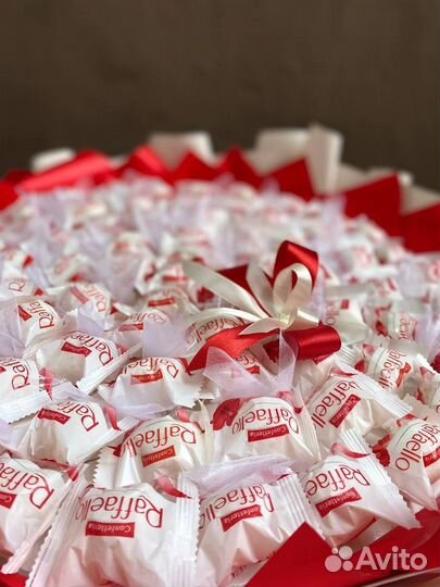 Сладкий букет из конфет Рафаэлло