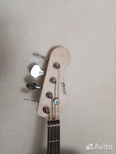 Бас гитара Homage 4 струны HEB760SB