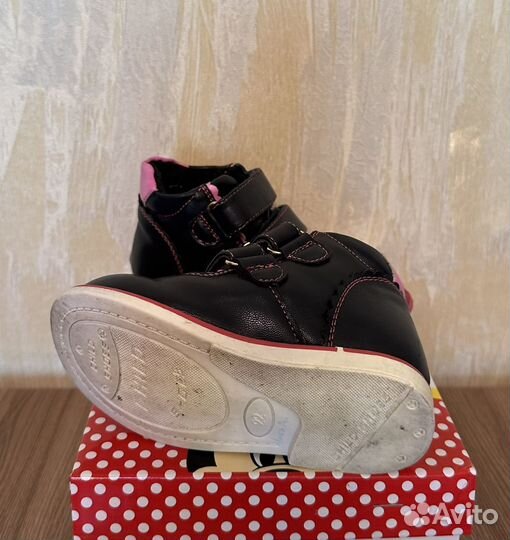 Ботинки демисезонные для девочки 22 размер