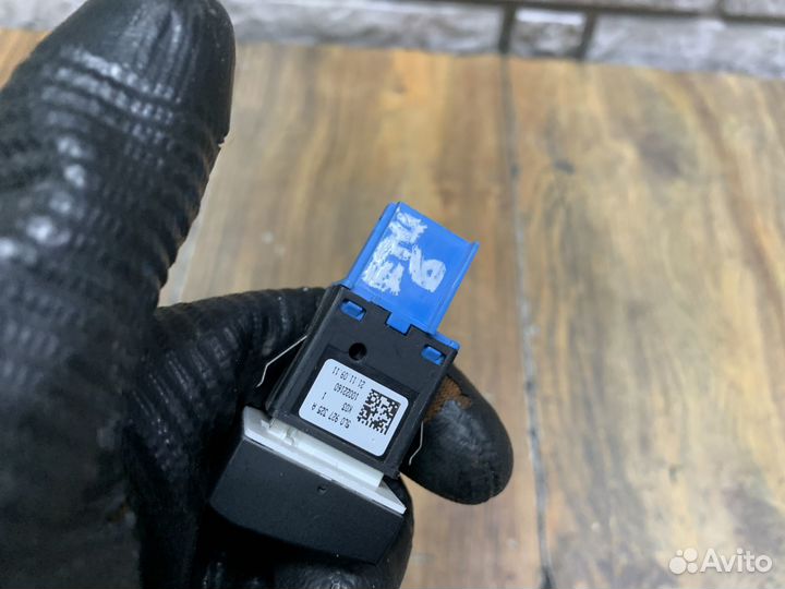 Skoda Yeti Кнопка многофункциональная