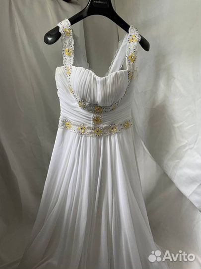Свадебное платье в пол в греческом стиле