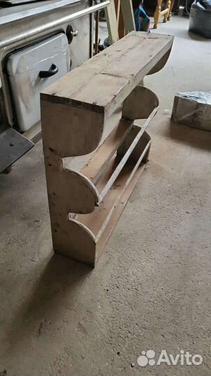 Посудник старинный