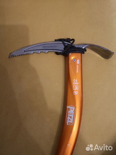 Технический ледоруб для альпинизма petzl