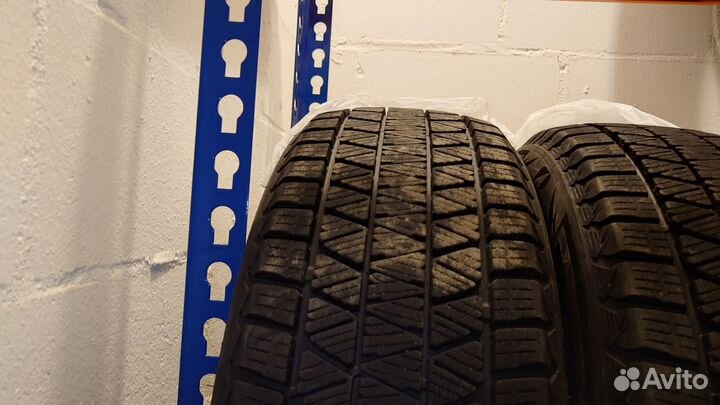 Bridgestone Blizzak DM-V3 225/55 R18 98T