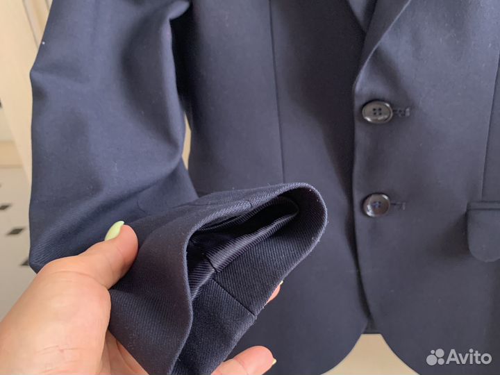Пиджак для мальчика 128. В идеальном состоянии