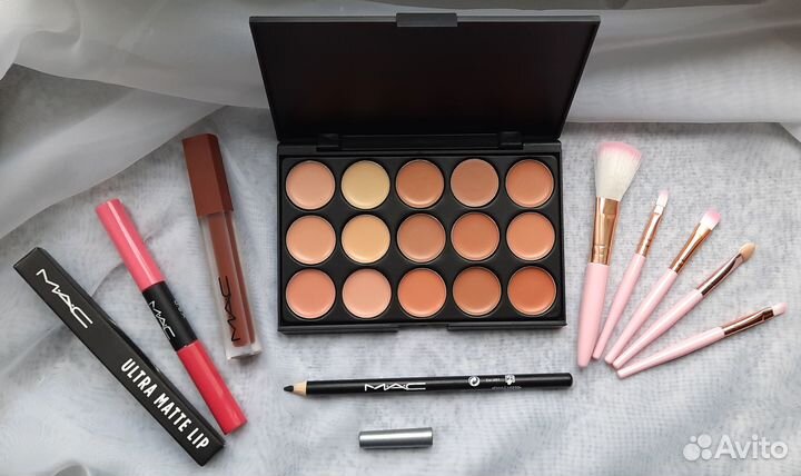 Набор косметики MAC (новый)