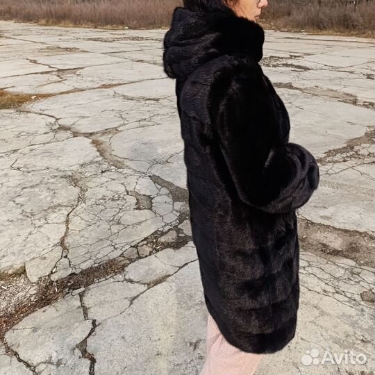 Шуба норковая с капюшоном 44- 46