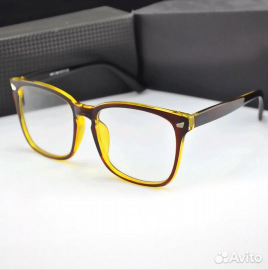 Оправы для очков. Модные. Идут к любому лицу