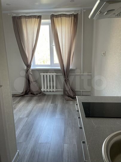 Комната 10 м² в 6-к., 4/5 эт.