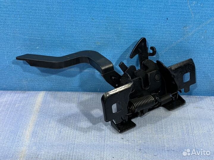 Замок капота Renault sandero stepway 2