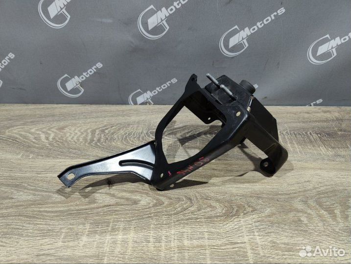 Кронштейн масляного резервуара гур Bmw 320I E90