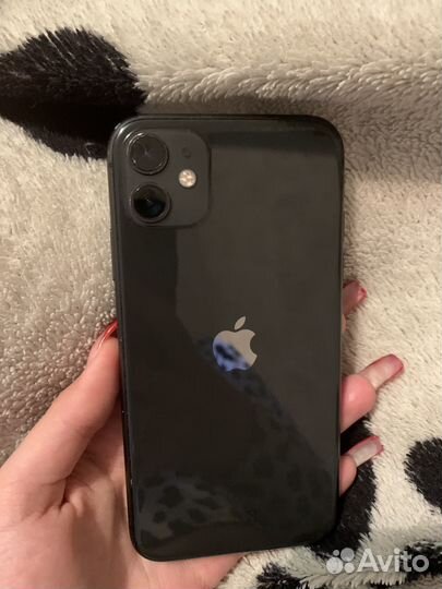 iPhone 11, 64 ГБ