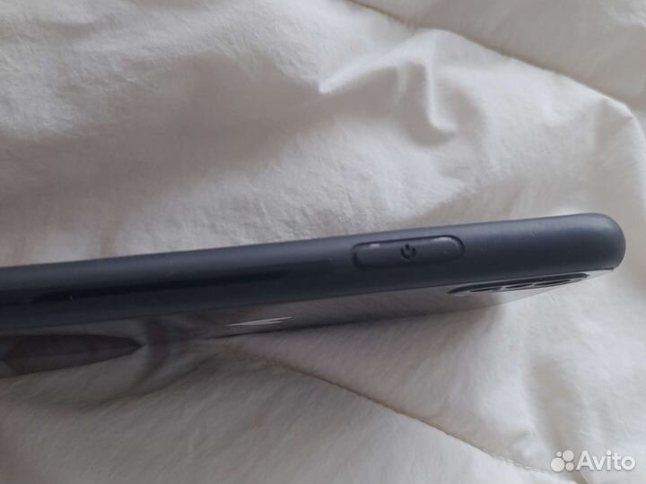 Чехол на iPhone XS