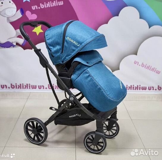 Прогулочная коляска новая