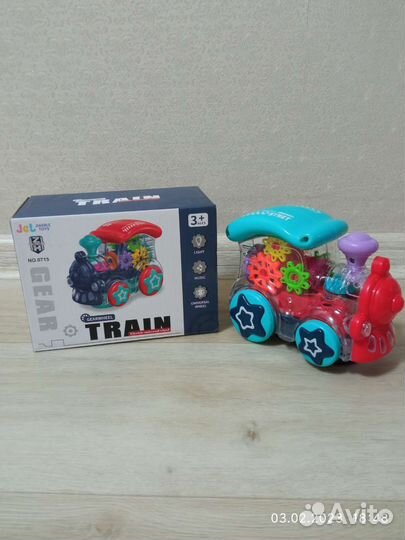 Прозрачный паравозик с шестерёнками