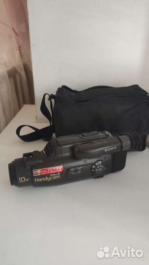 Видеокамера Sony CCD FX 270E