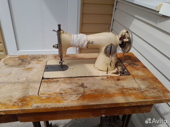 Швейная машинка tikkakoski