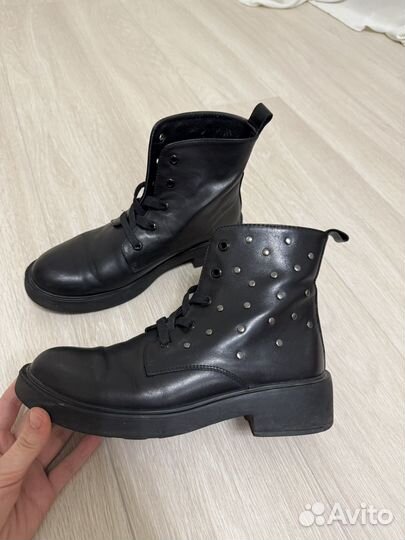 Ботинки женские