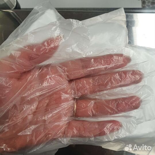 Перчатки полиэтиленовые одноразовые