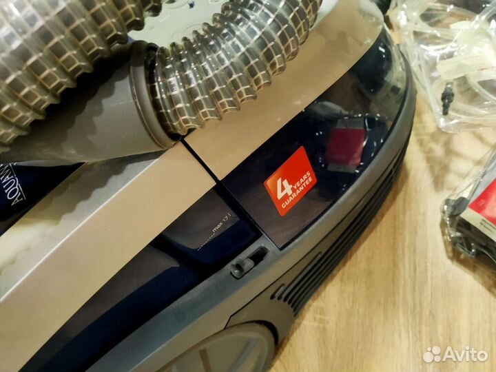 Моющий пылесос Zelmer Aquawelt 1600w