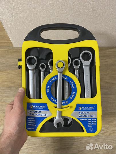 Набор ключей с трещоткой