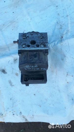 Блок ABS (насос) Volvo V40