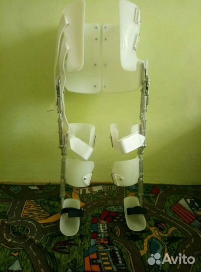 Ортез на туловище и ноги