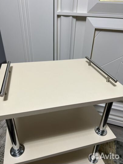 Косметологический столик