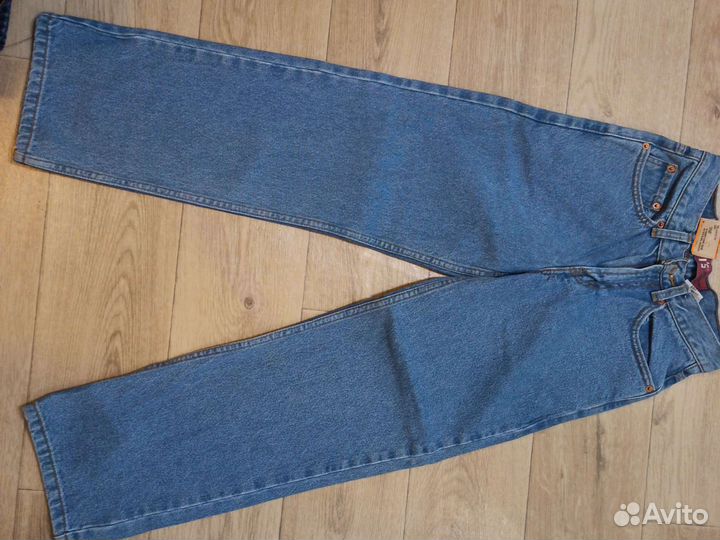 Оригинальные джинсы левайс (левис),новые 2 пары