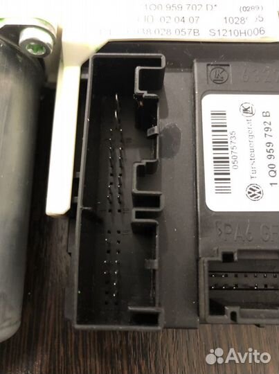 Мотор стеклоподъемника переднего Volkswagen Eos