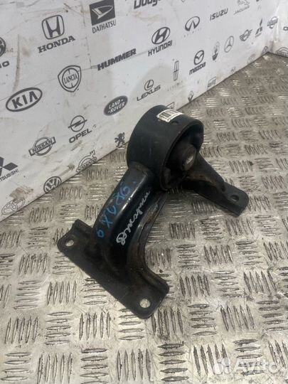 Подушка двигателя Dodge Journey универсал 2.0 ECE