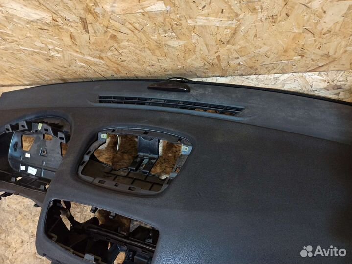 Торпедо с подушкой Renault Fluence рестайлинг