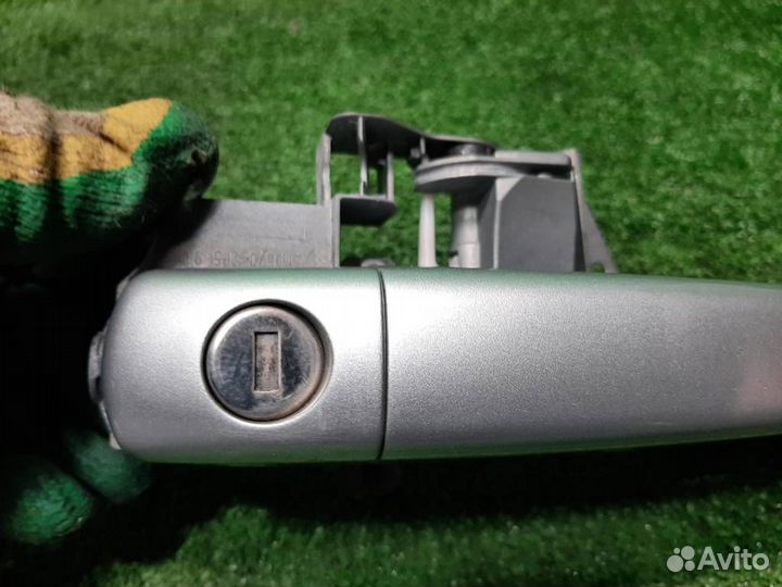 Ручка наружная двери передней правой Peugeot 3008