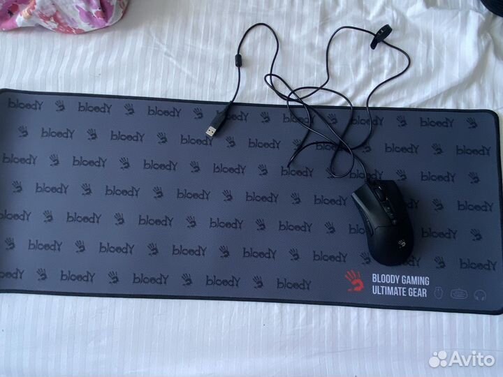 Коврик для клавитатуры и мыши