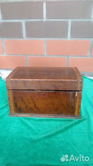 Деревянная шкатулка старинная