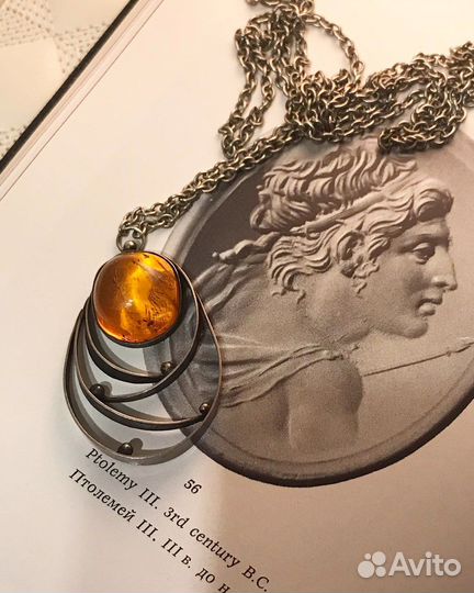 Винтажные советские колье с балтийским янтарем