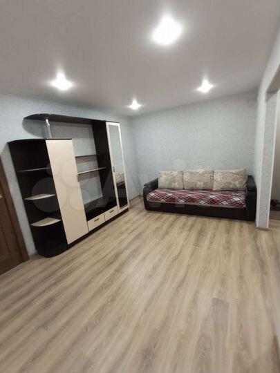 2-к. квартира, 43 м², 5/5 эт.